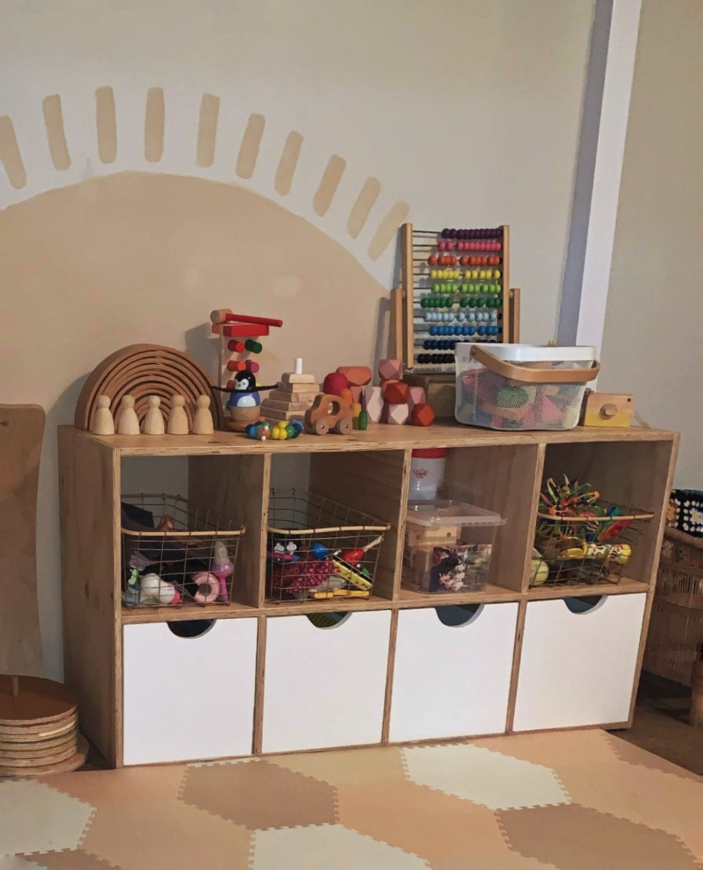 8 Cube Storage Unit with White Storage Boxes